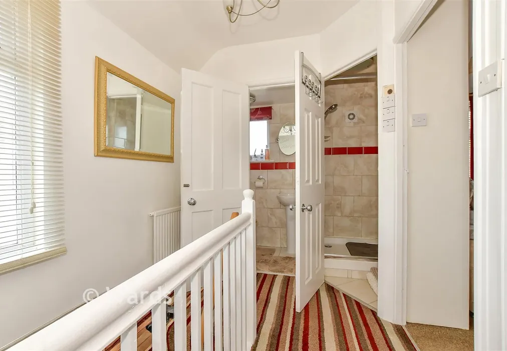 Landing - Ackholt Road, Aylesham, Canterbury, Kent - Wards of Kent