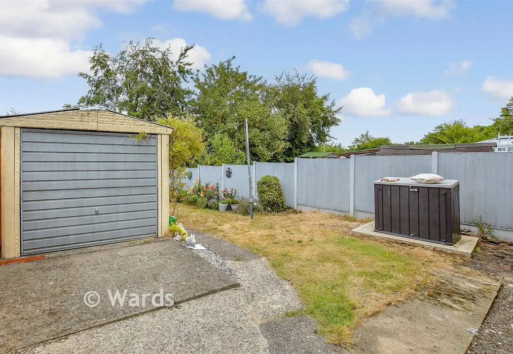 Garage - Ackholt Road, Aylesham, Canterbury, Kent - Wards of Kent