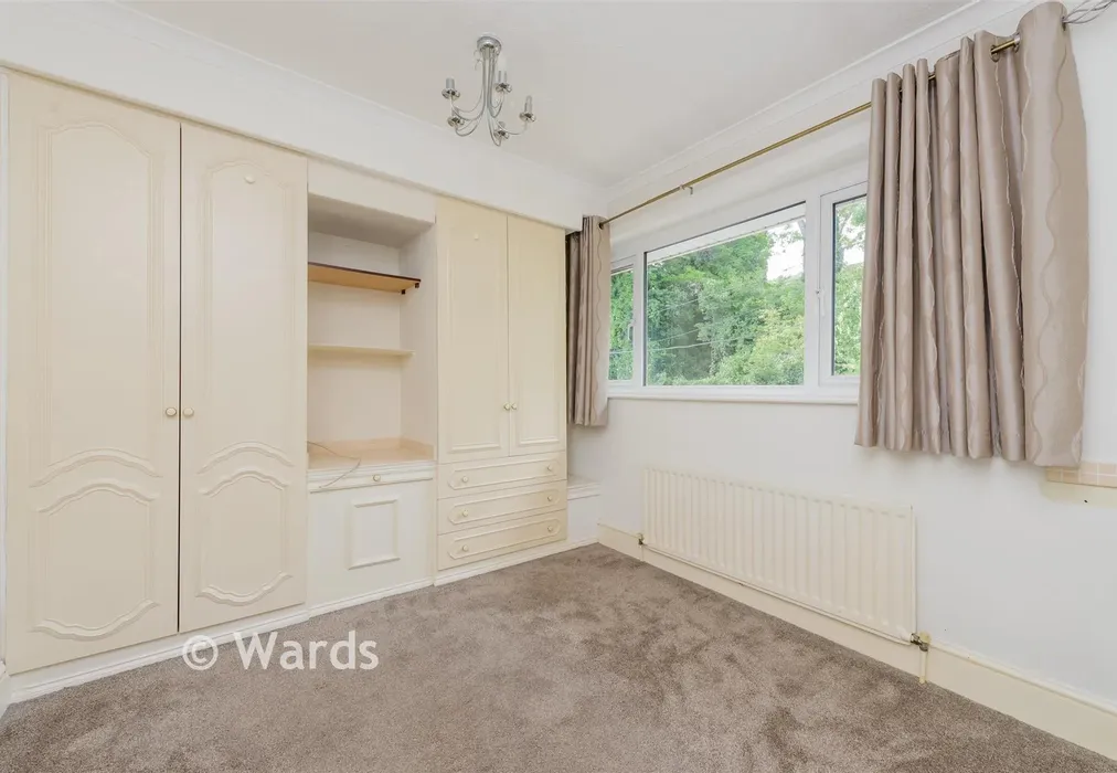 Bedroom 2 - Pilgrims Way, Cuxton, Rochester, Kent - Wards of Kent