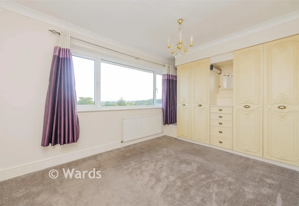 Bedroom 1 - Pilgrims Way, Cuxton, Rochester, Kent - Wards of Kent