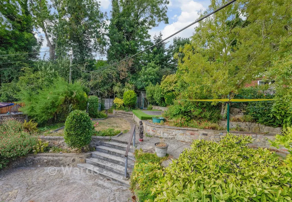 Rear Garden - Pilgrims Way, Cuxton, Rochester, Kent - Wards of Kent