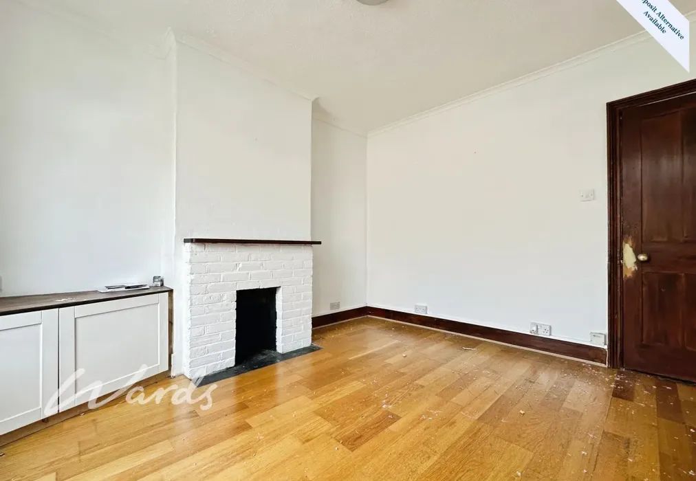 Living Room - Tonbridge Road Maidstone ME16 - Wards of Kent