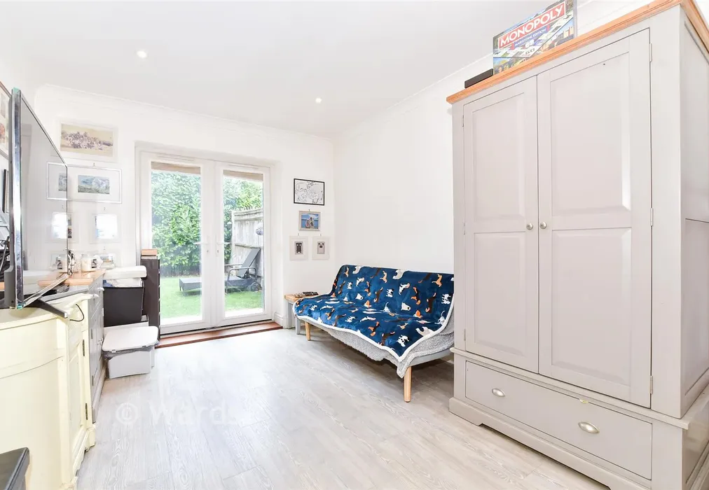 Bedroom 2 - New Hythe Lane, Larkfield, Kent - Wards of Kent