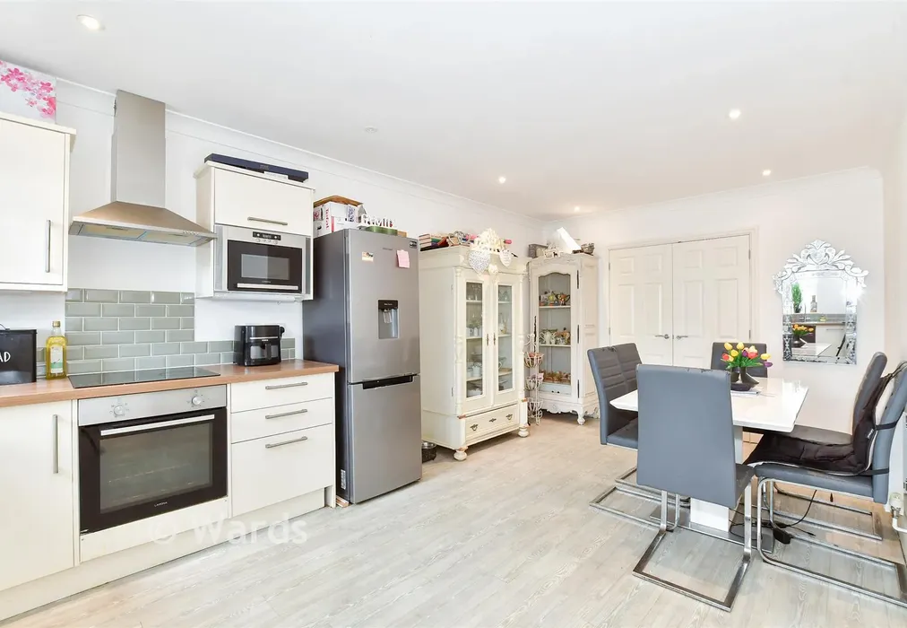 Kitchen/Diner - New Hythe Lane, Larkfield, Kent - Wards of Kent