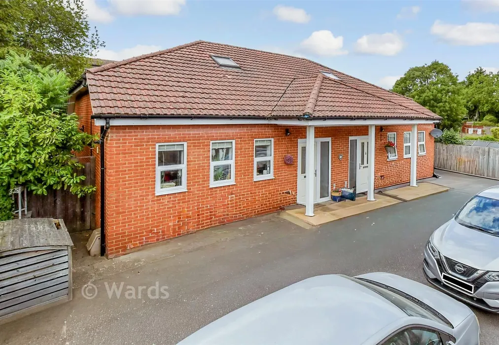External (Web). - New Hythe Lane, Larkfield, Kent - Wards of Kent