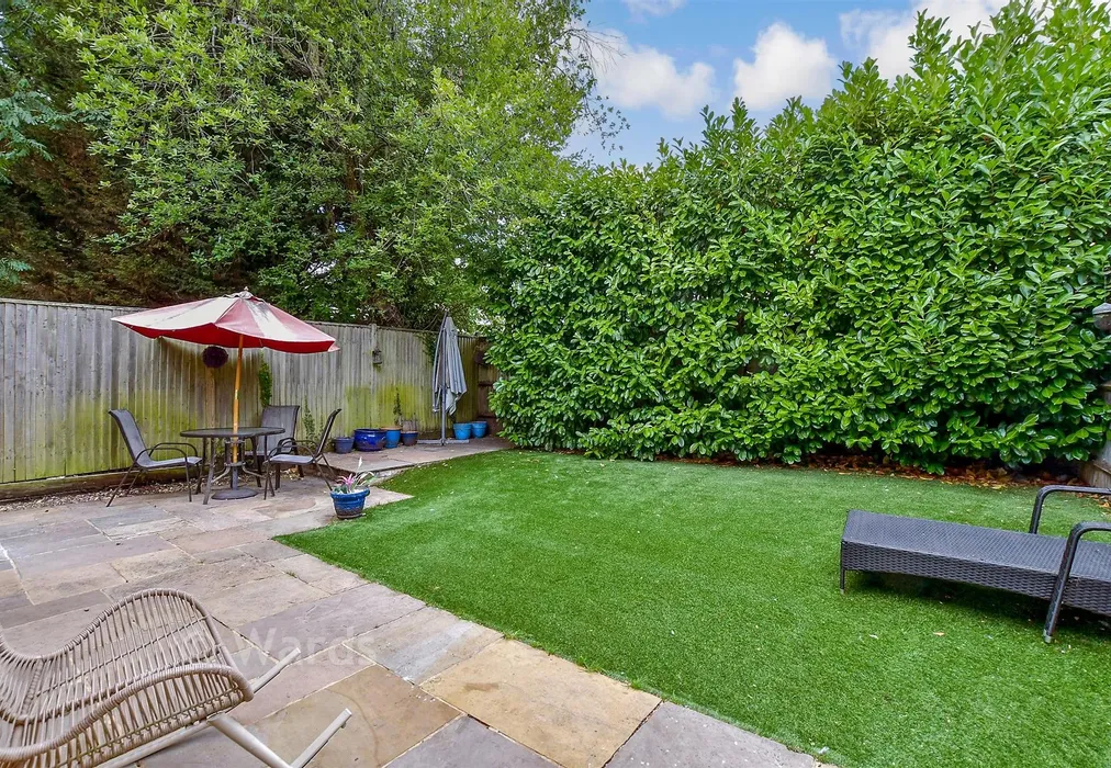 Rear Garden - New Hythe Lane, Larkfield, Kent - Wards of Kent