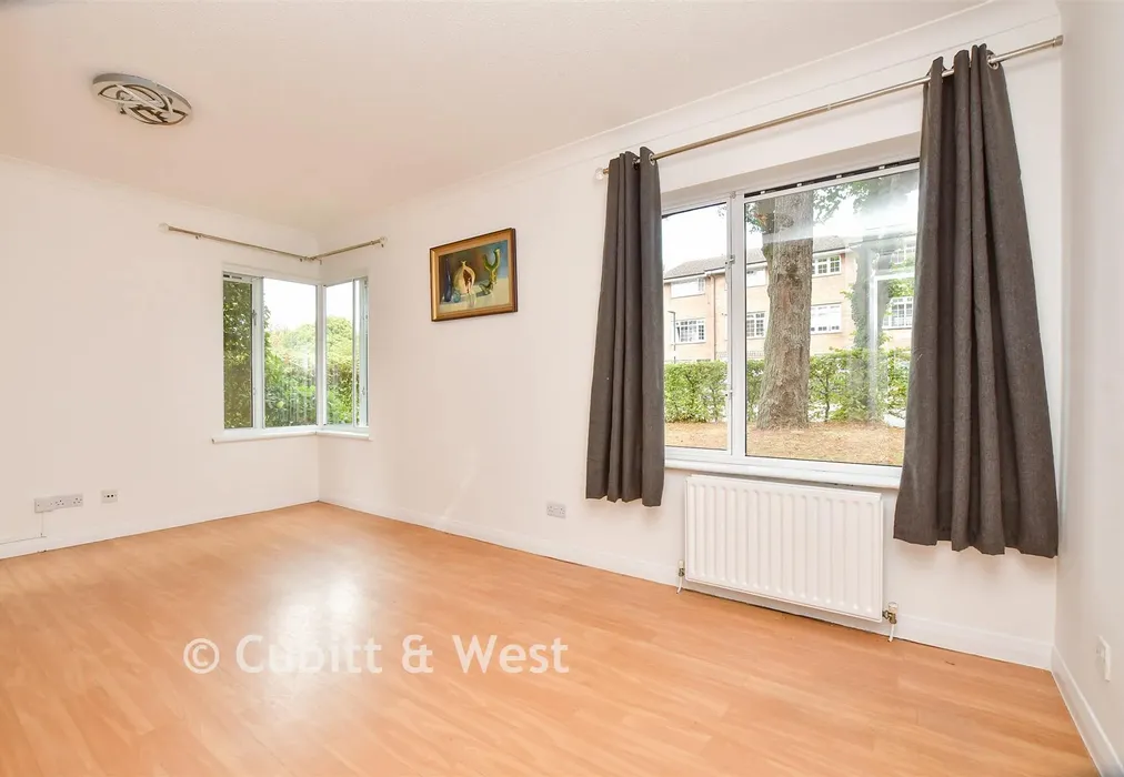 Lounge - Cedar Road, Sutton, Surrey - Wards of Kent