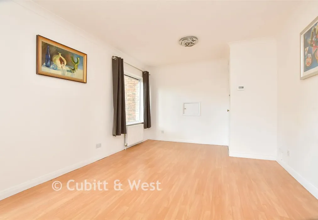 Lounge - Cedar Road, Sutton, Surrey - Wards of Kent