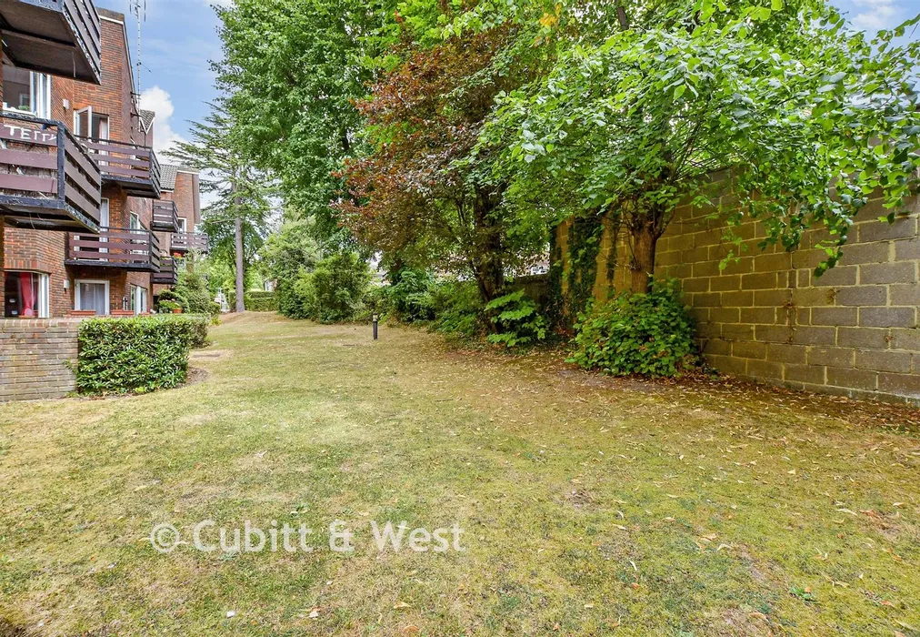 Communal Gardens - Cedar Road, Sutton, Surrey - Wards of Kent