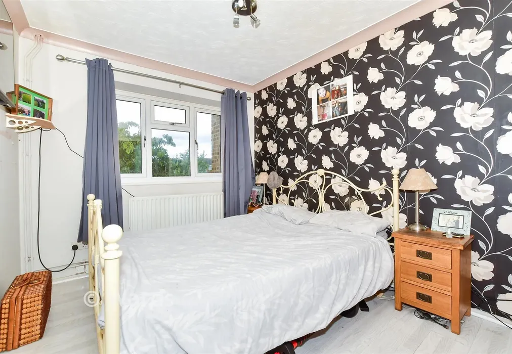 Bedroom 1 - Simpson Road, Snodland, Kent - Wards of Kent