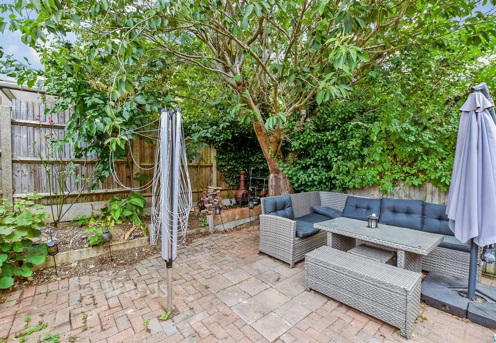 Rear Garden - Simpson Road, Snodland, Kent - Wards of Kent
