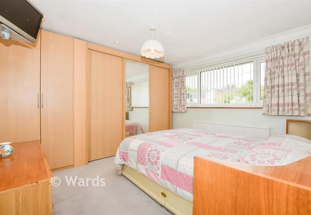 Bedroom 1 - Gatland Lane, Maidstone, Kent - Wards of Kent