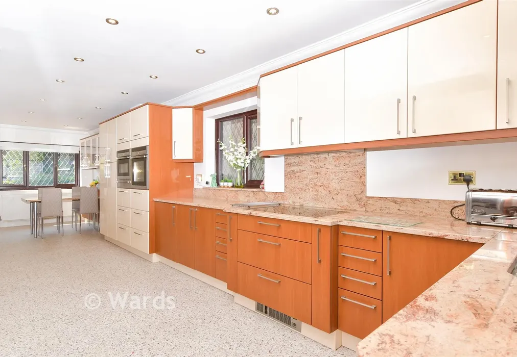 Kitchen/Diner - London Road, Farningham, Kent - Wards of Kent