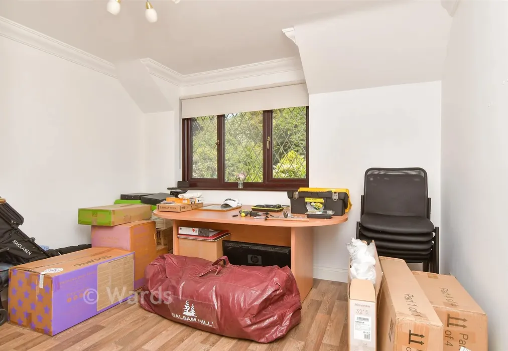 Bedroom 3 - London Road, Farningham, Kent - Wards of Kent