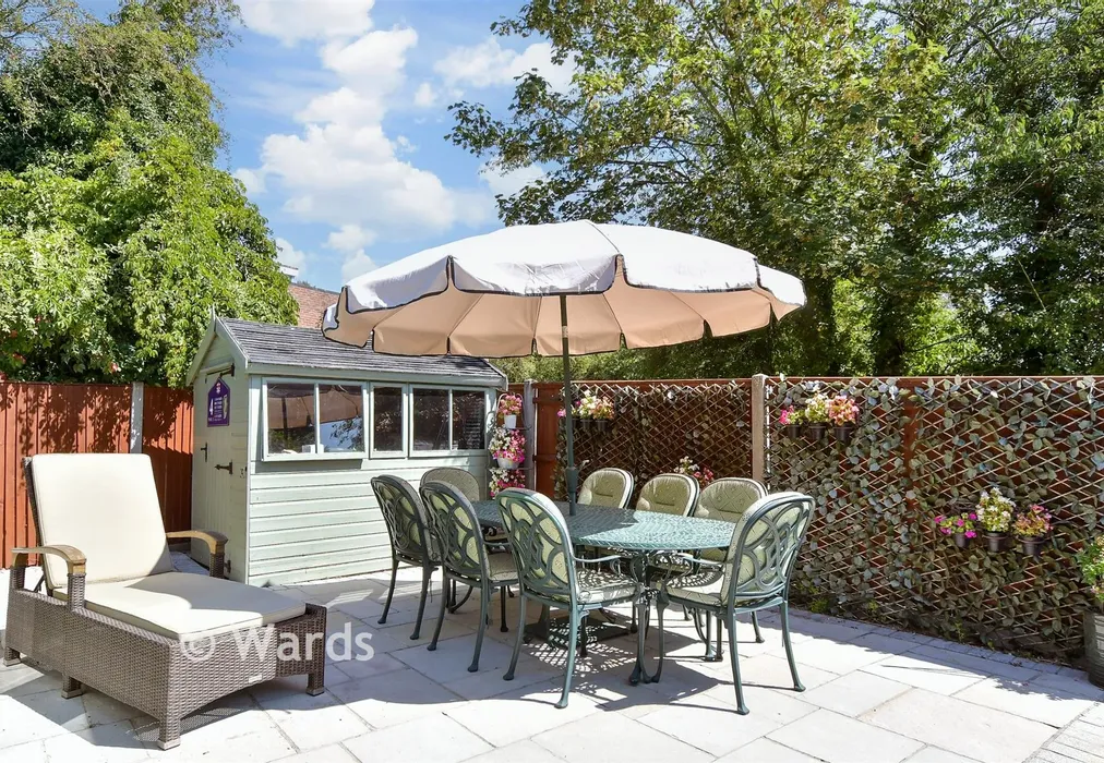 Patio / Decking - London Road, Farningham, Kent - Wards of Kent