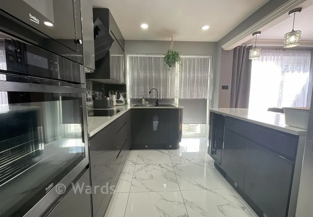 Kitchen - Kenwood Avenue, Walderslade, Chatham, Kent - Wards of Kent