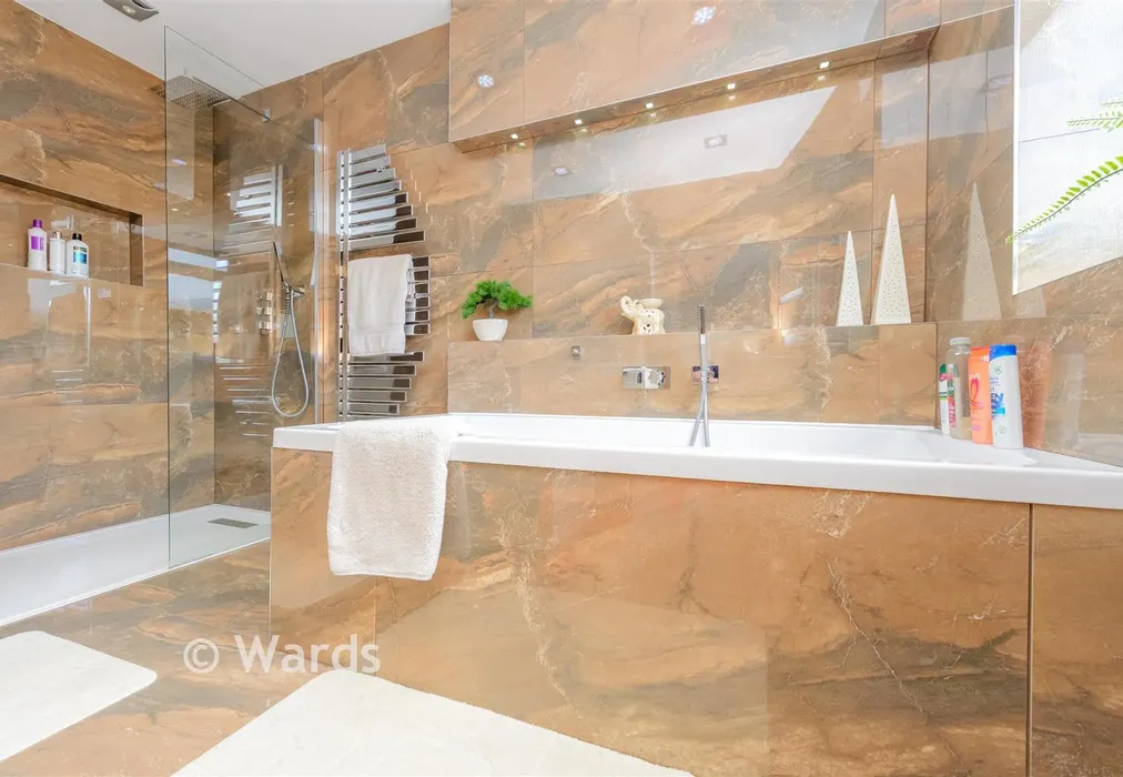 En-Suite Shower Room - Kenwood Avenue, Walderslade, Chatham, Kent - Wards of Kent