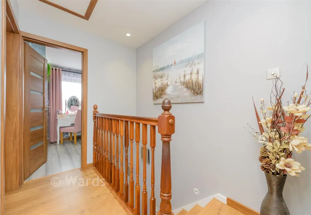 Landing - Kenwood Avenue, Walderslade, Chatham, Kent - Wards of Kent