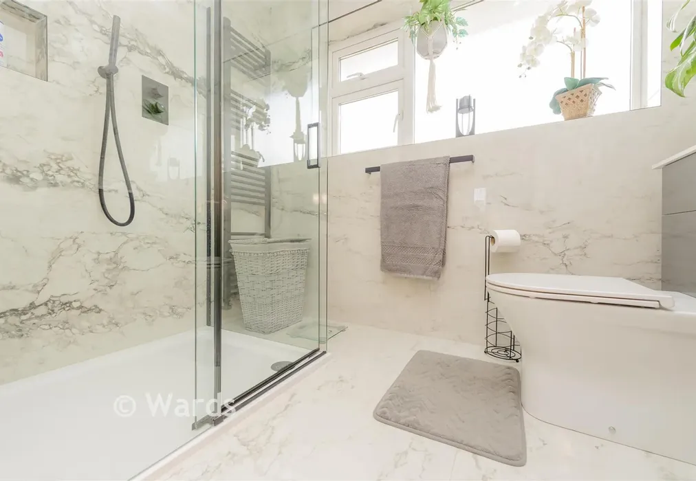 Shower Room - Kenwood Avenue, Walderslade, Chatham, Kent - Wards of Kent