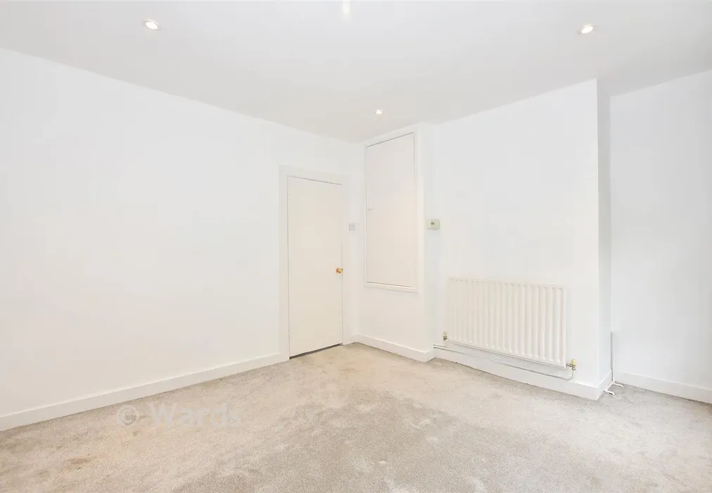 Bedroom 2 - Sandling Road, Maidstone, Kent - Wards of Kent