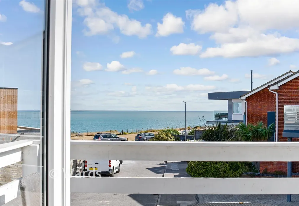 Views To Front - Dolphin Close, Broadstairs, Kent - Wards of Kent