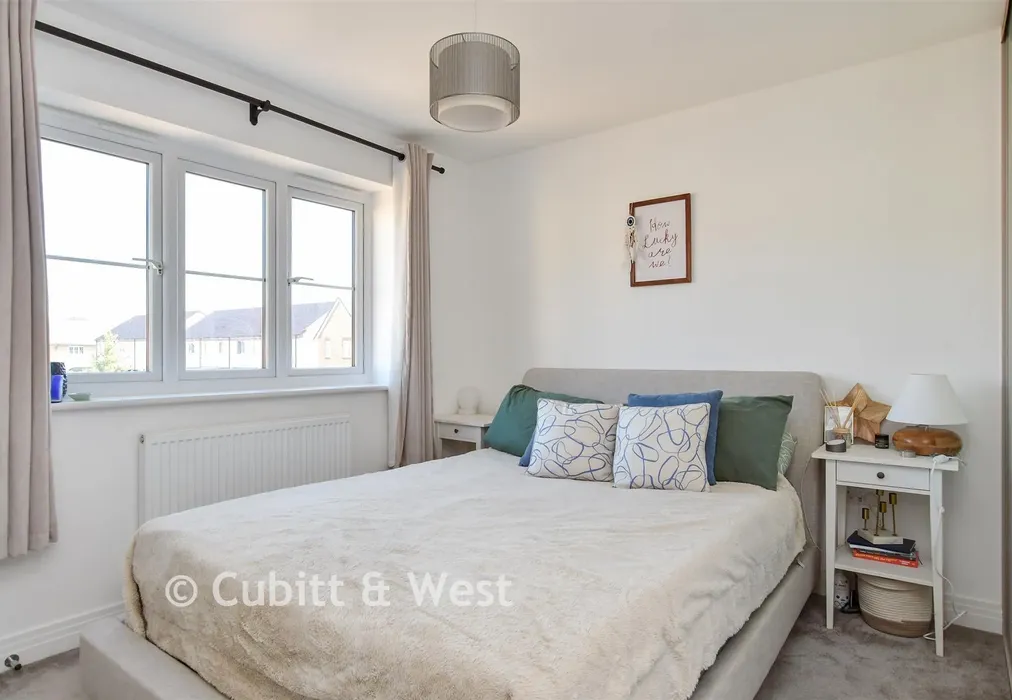 Bedroom 1 - Speckled Wood Walk, Lancing, West Sussex - Wards of Kent