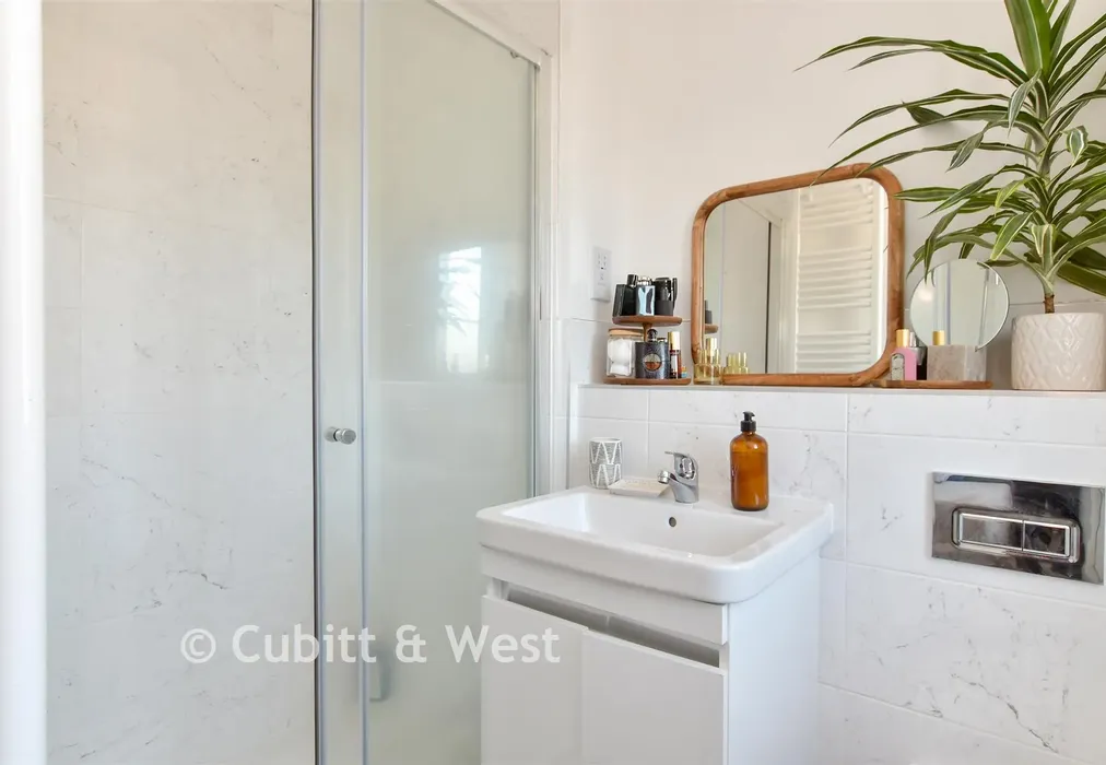En-Suite Shower Room - Speckled Wood Walk, Lancing, West Sussex - Wards of Kent