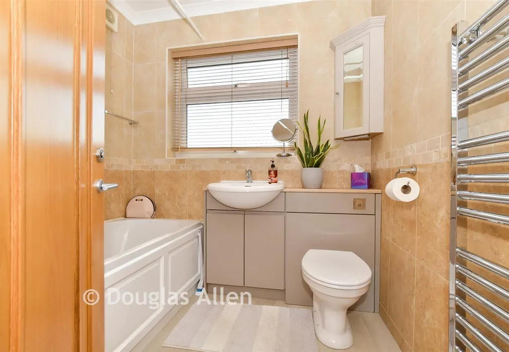 Bathroom - Arlington Gardens, Harold wood, Essex - Wards of Kent