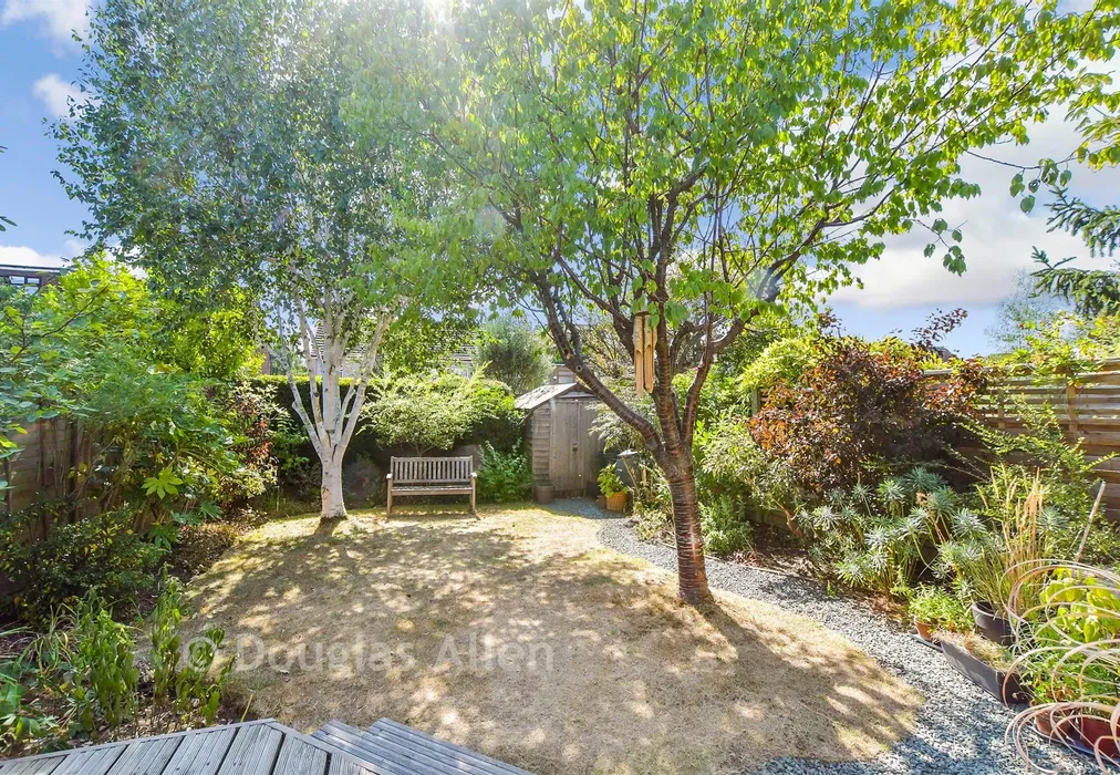 Rear Garden - Arlington Gardens, Harold wood, Essex - Wards of Kent