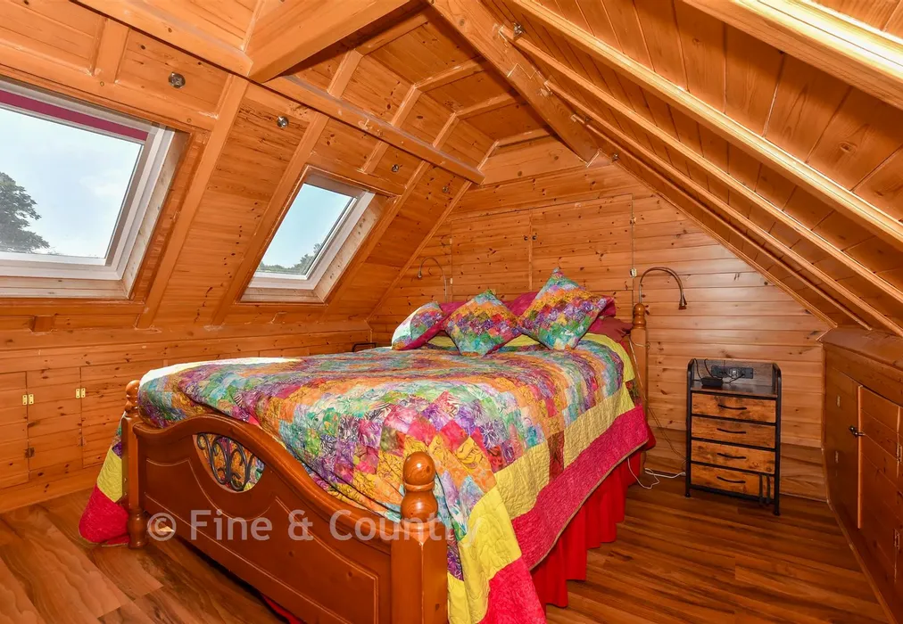 Main Bedroom - Sandwich Road, Eastry, Kent - Wards of Kent