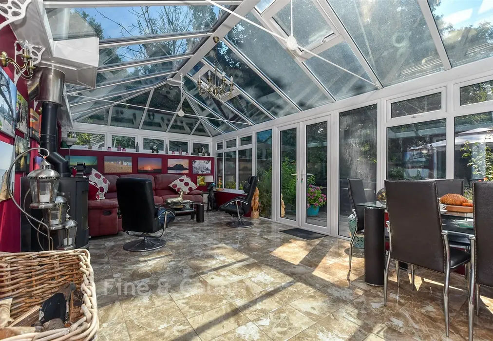 Conservatory - Sandwich Road, Eastry, Kent - Wards of Kent