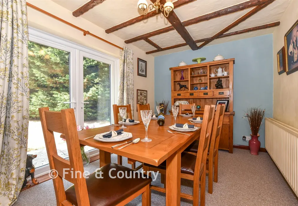Dining Room - Sandwich Road, Eastry, Kent - Wards of Kent