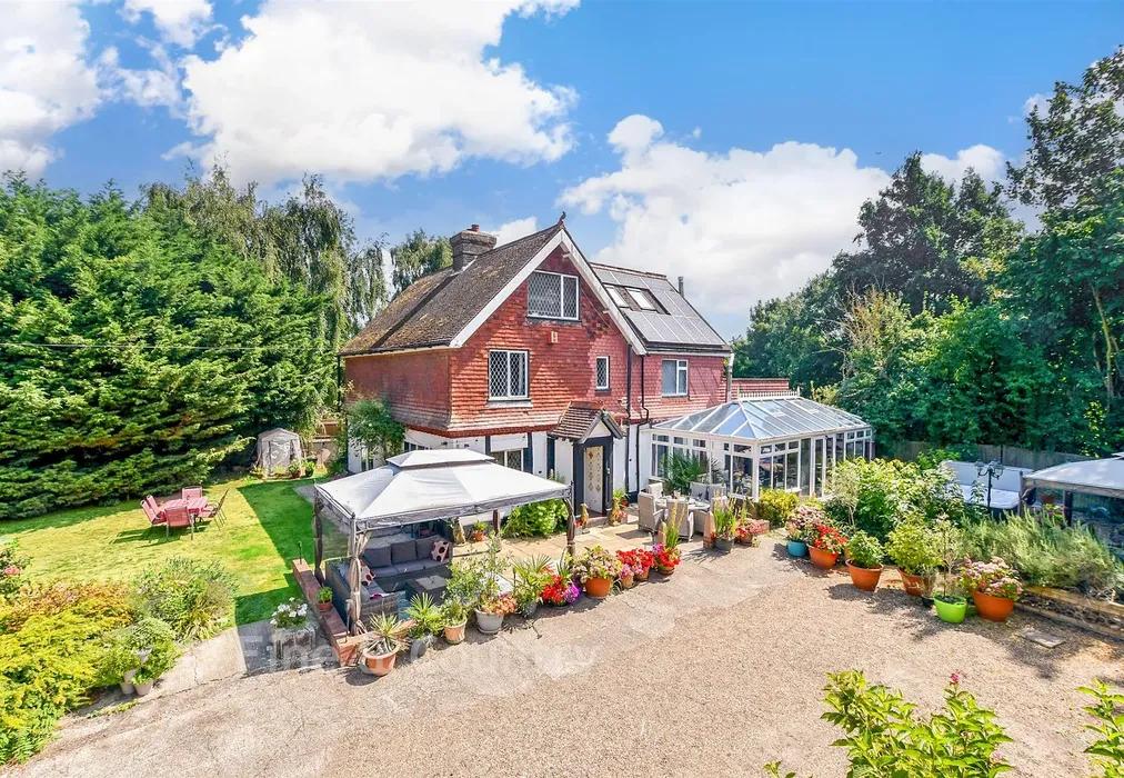 External - Sandwich Road, Eastry, Kent - Wards of Kent