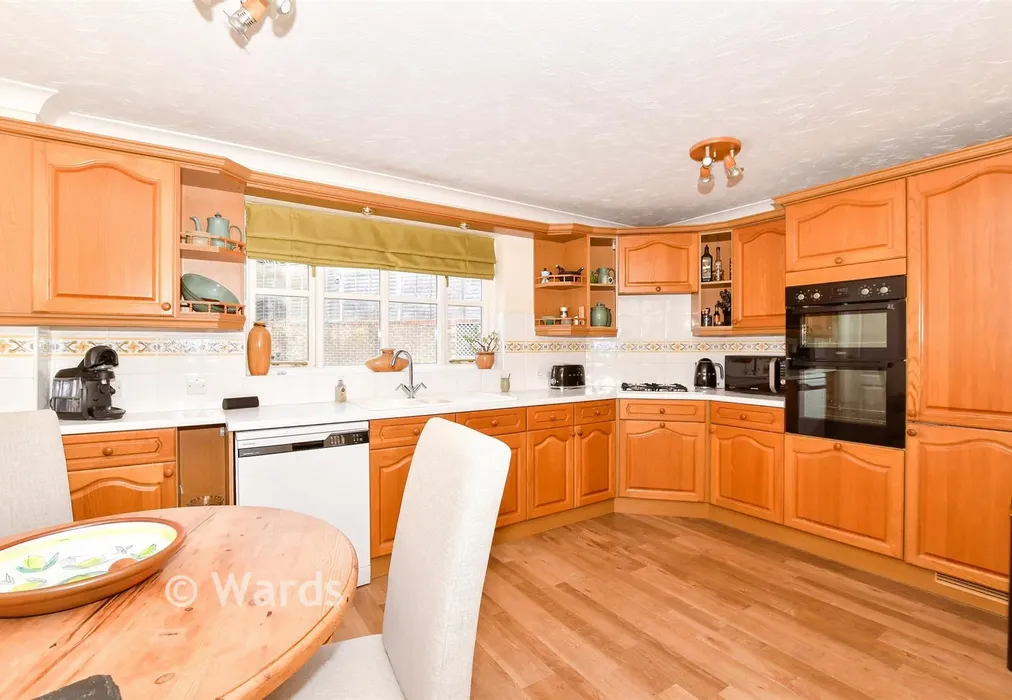 Kitchen - Button Lane, Bearsted, Kent - Wards of Kent