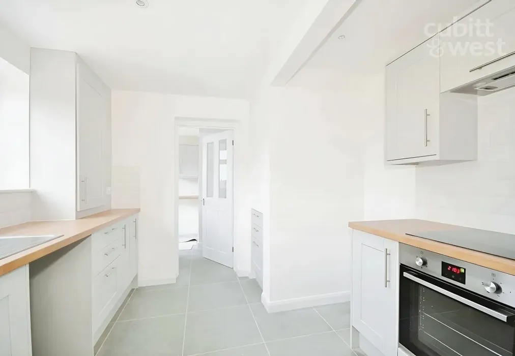 Kitchen - Newick Drive, Newick, BN8 - Wards of Kent