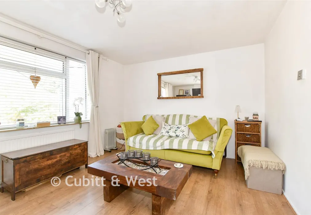 Lounge - Stubs Hill, Dorking, Surrey - Wards of Kent