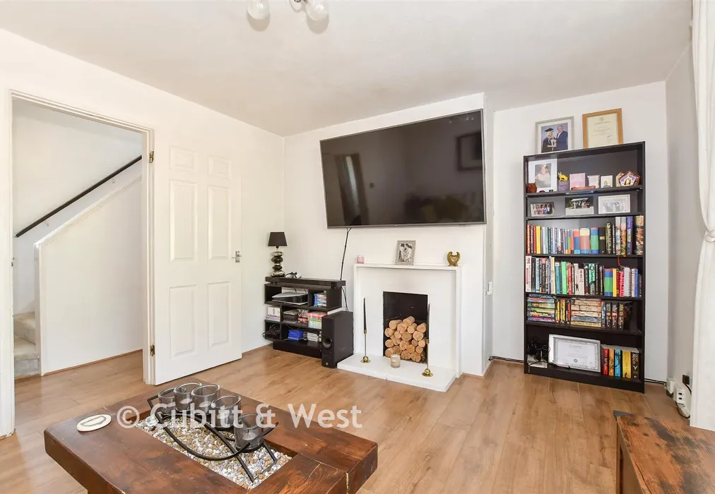 Lounge - Stubs Hill, Dorking, Surrey - Wards of Kent