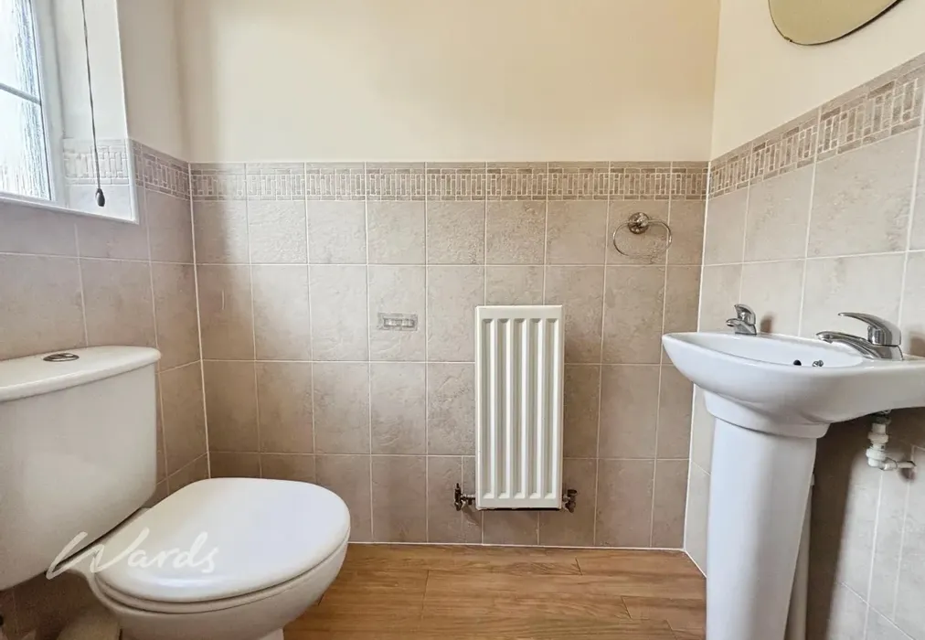Cloakroom - Amethyst Drive Sittingbourne ME10 - Wards of Kent