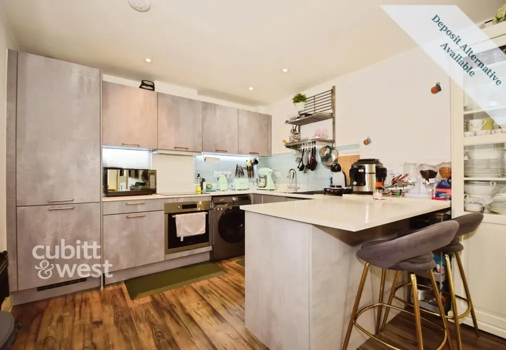 Kitchen - Octagon House, Russell Way, RH10 - Wards of Kent