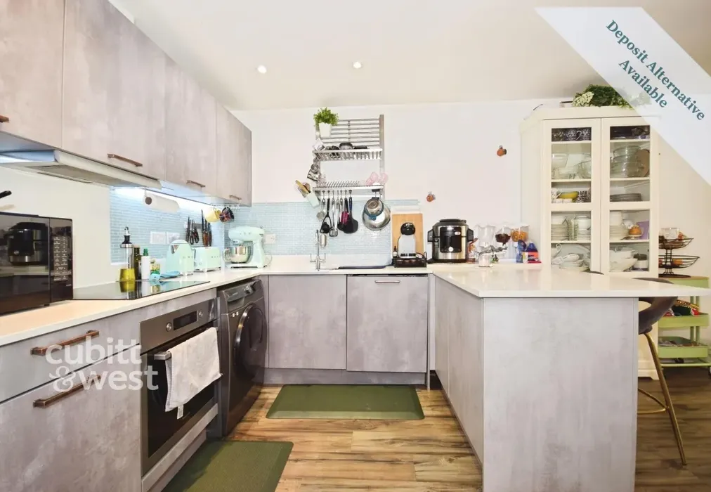 Kitchen - Octagon House, Russell Way, RH10 - Wards of Kent