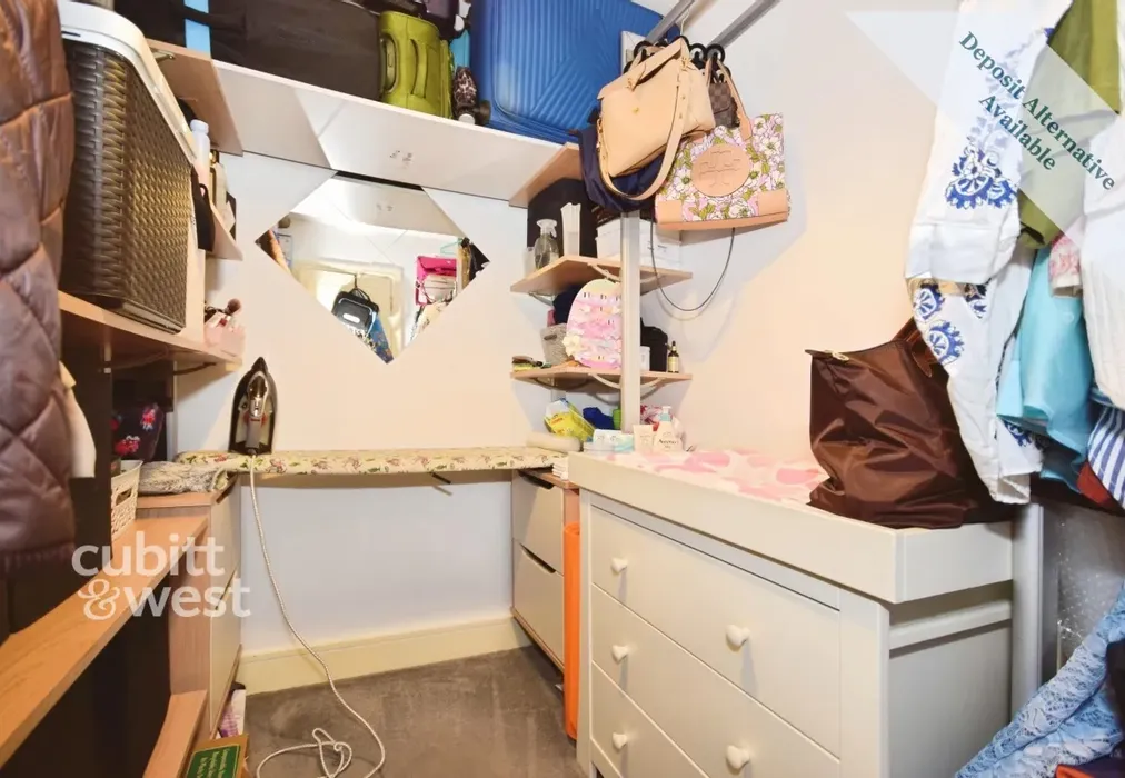 Bedroom 3/Study - Octagon House, Russell Way, RH10 - Wards of Kent