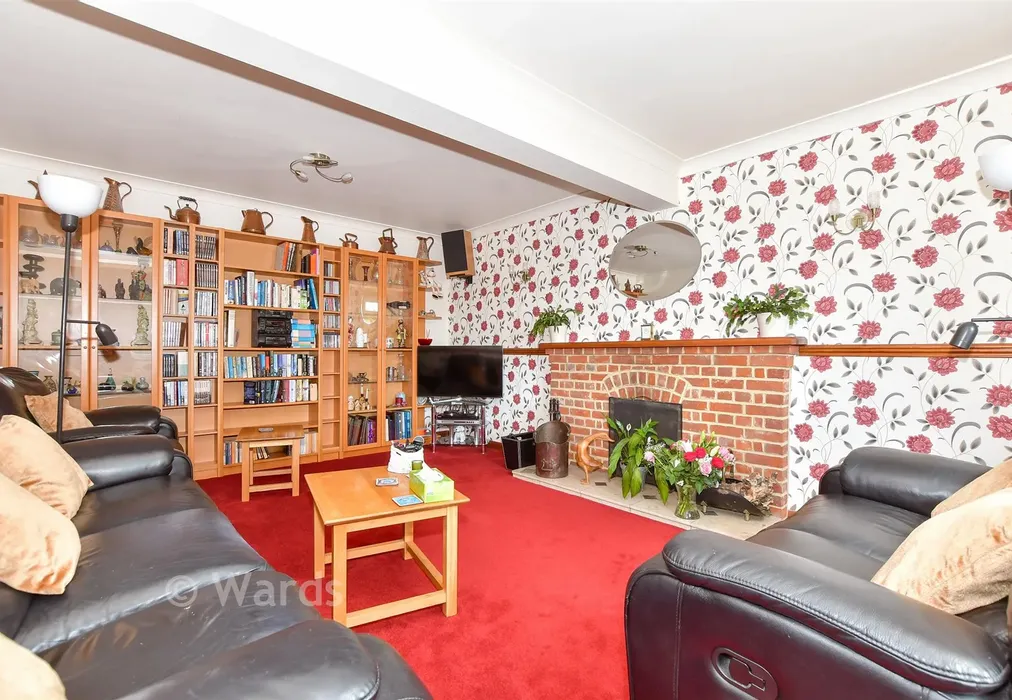 Lounge - Crete Road West, Folkestone, Kent - Wards of Kent