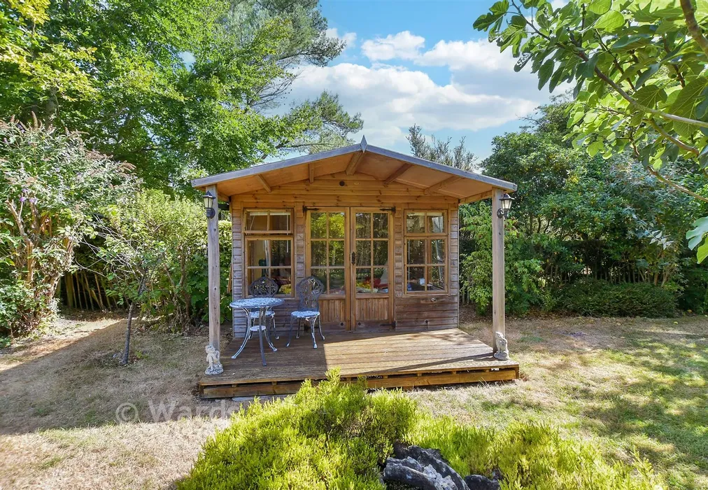 Workshop/Outbuildings - Crete Road West, Folkestone, Kent - Wards of Kent