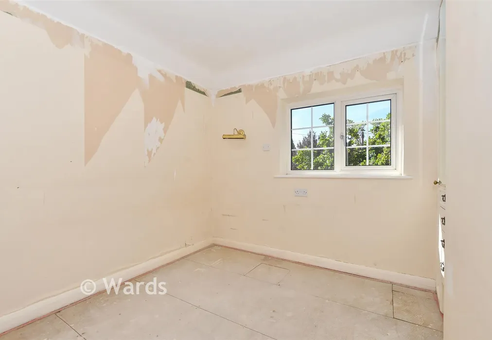 Bedroom 4 - Brenchley Road, Brenchley, Tonbridge, Kent - Wards of Kent