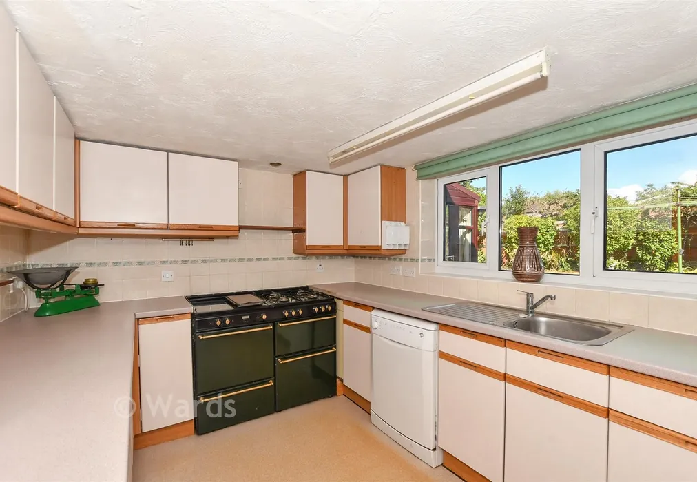 Kitchen - Brenchley Road, Brenchley, Tonbridge, Kent - Wards of Kent