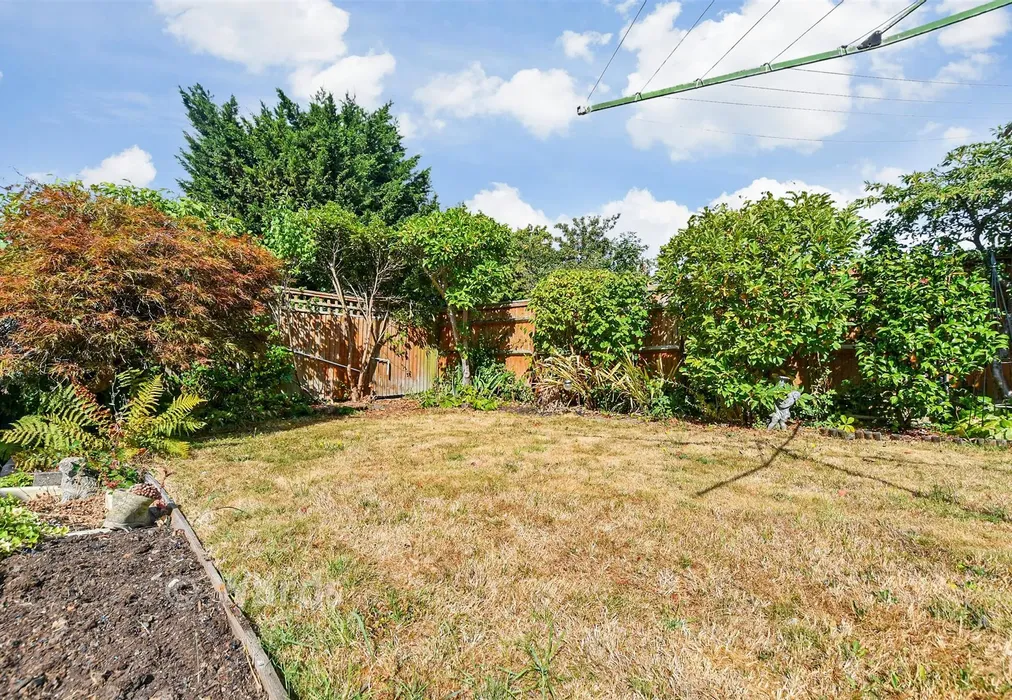 Rear Garden - Brenchley Road, Brenchley, Tonbridge, Kent - Wards of Kent