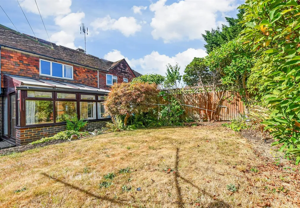 Rear Garden - Brenchley Road, Brenchley, Tonbridge, Kent - Wards of Kent