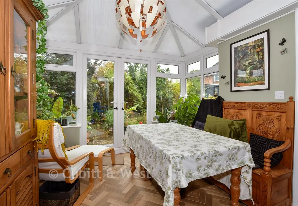 Conservatory - Spierbridge Road, Storrington, West Sussex - Wards of Kent