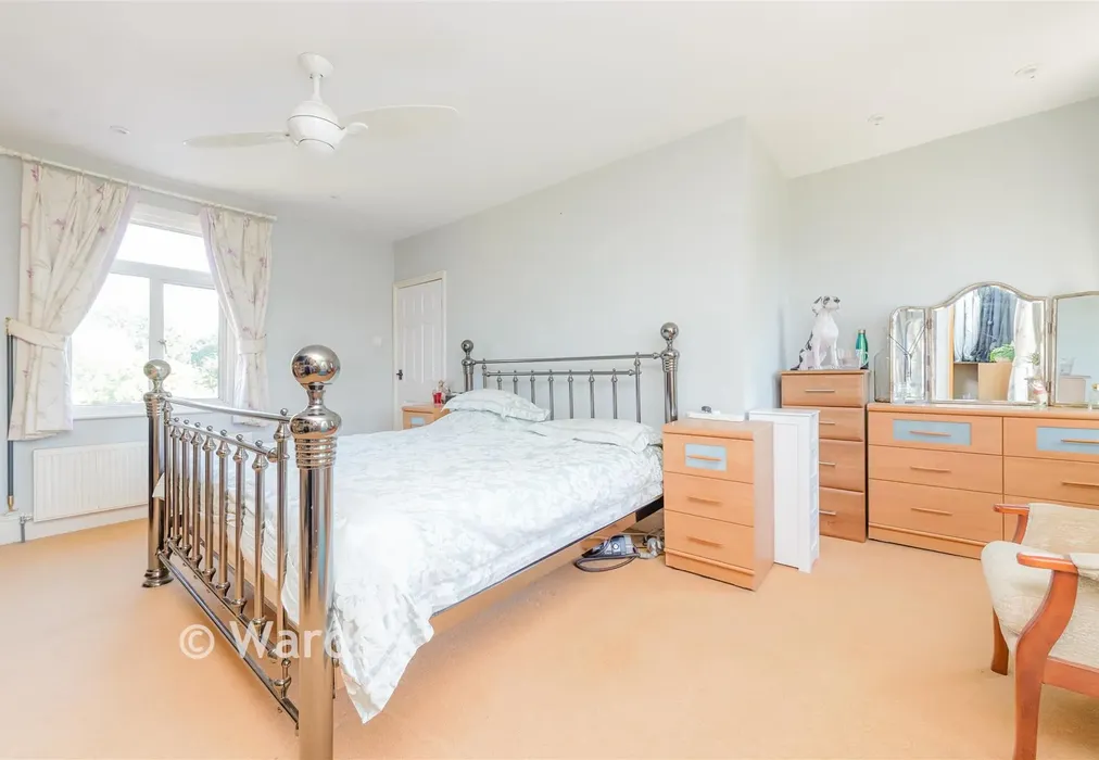 Bedroom 1 - Wrotham Road, South Street, Kent - Wards of Kent