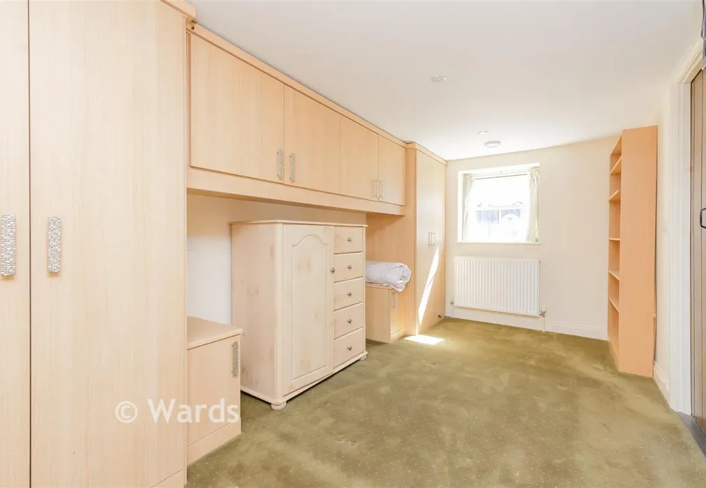 Bedroom - Wrotham Road, South Street, Kent - Wards of Kent